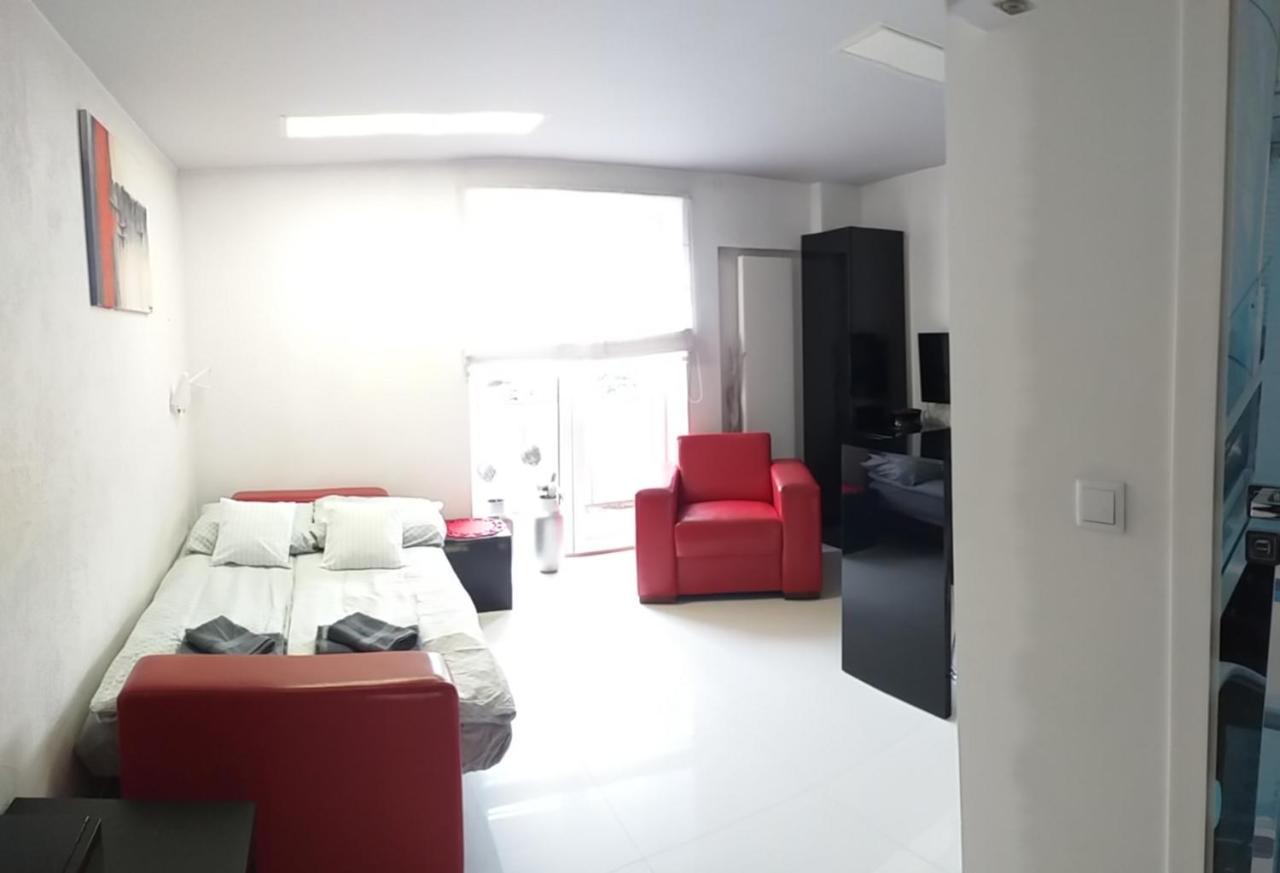 Apartamenty Centrum Rynek Mala Dwojka Kielce Exterior foto
